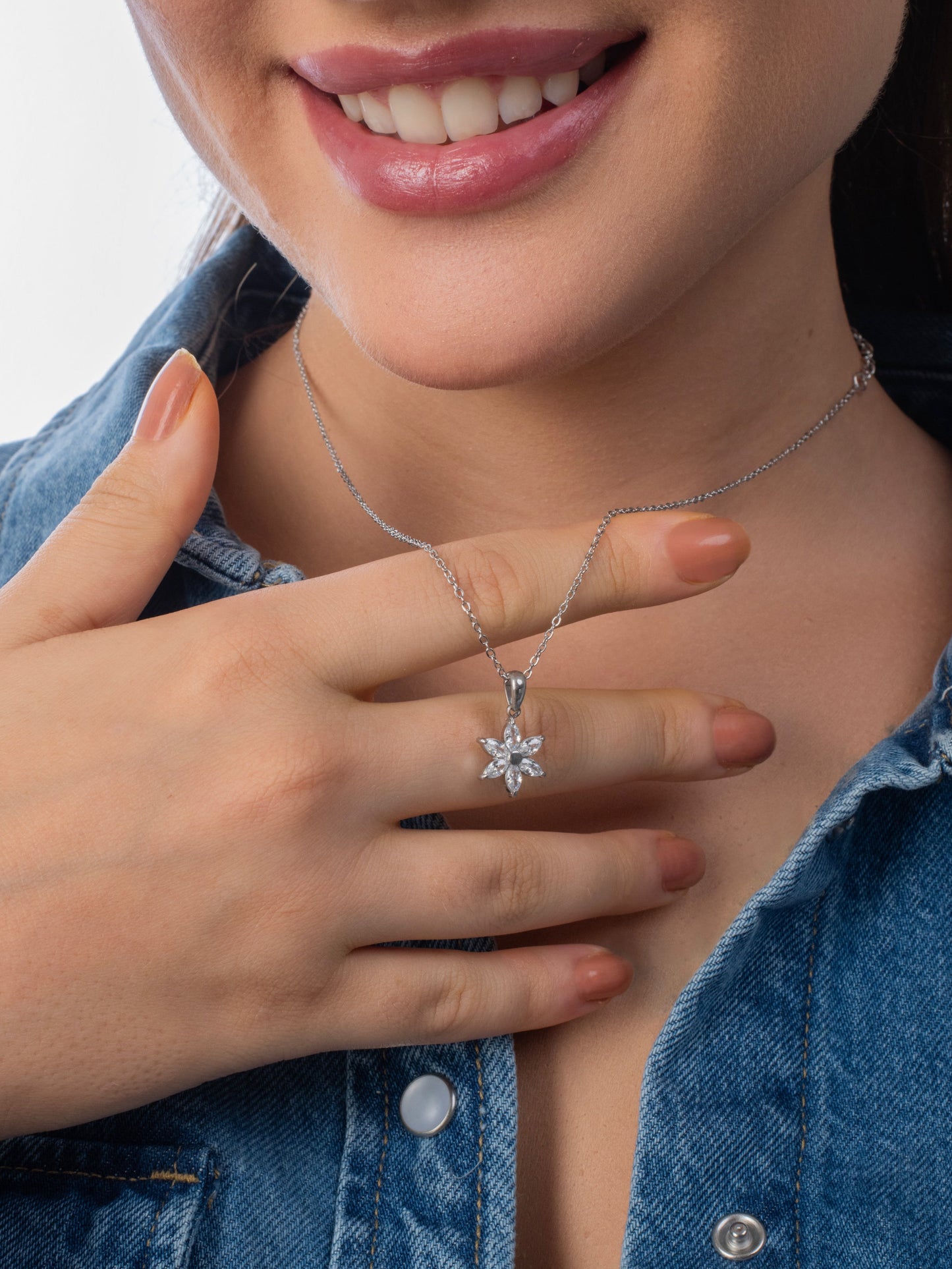 Judith Necklace - Silver Edition