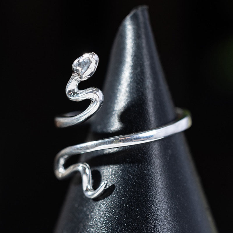Stylish Sterling Silver Snake Ring