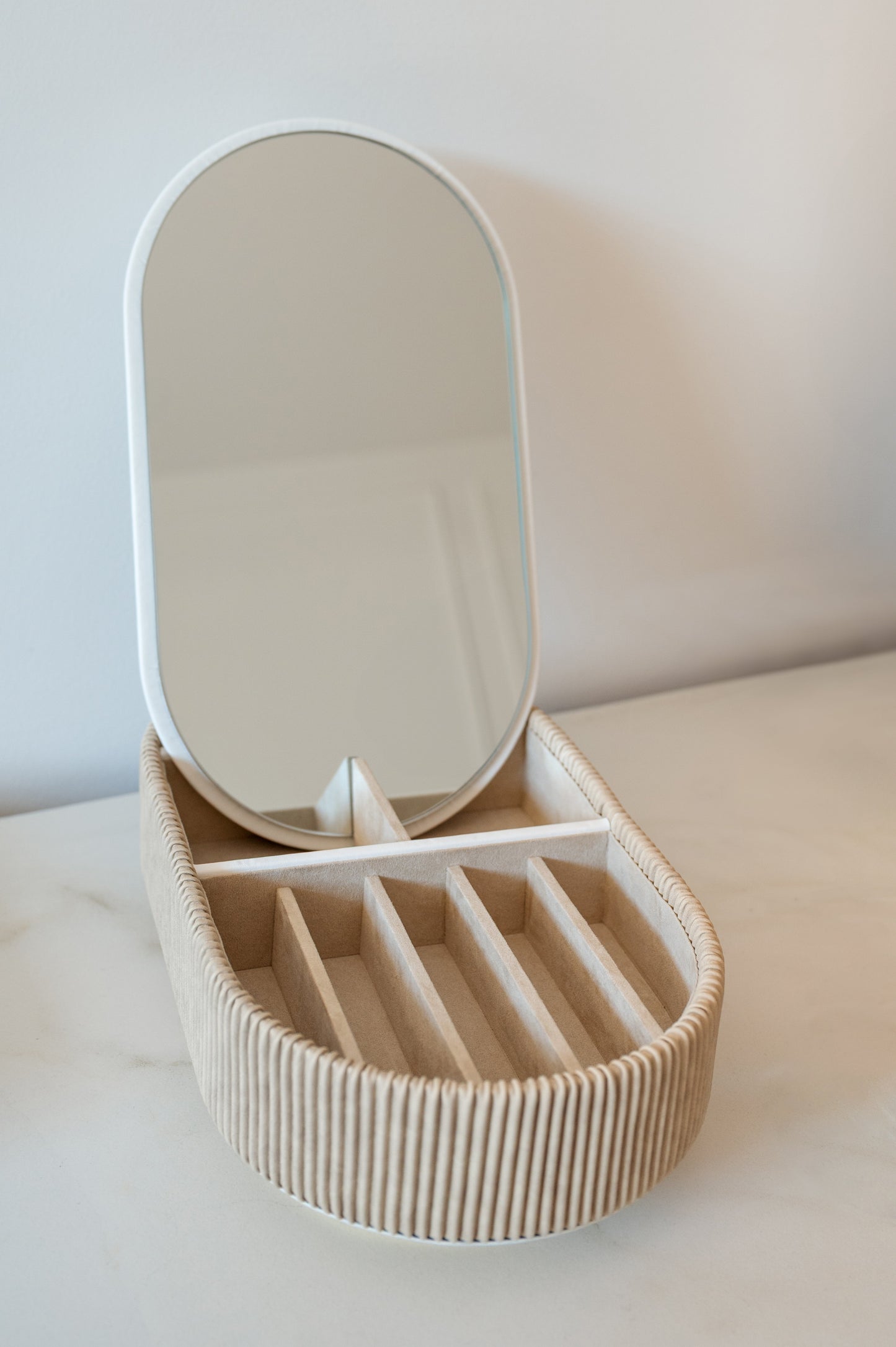 Ava Mirror Jewelry Box - Cream