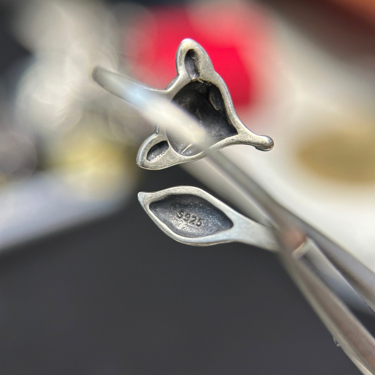 925 Sterling Silver Fox Ring is adjustable in size. Handmade. Ideal gift for him or her