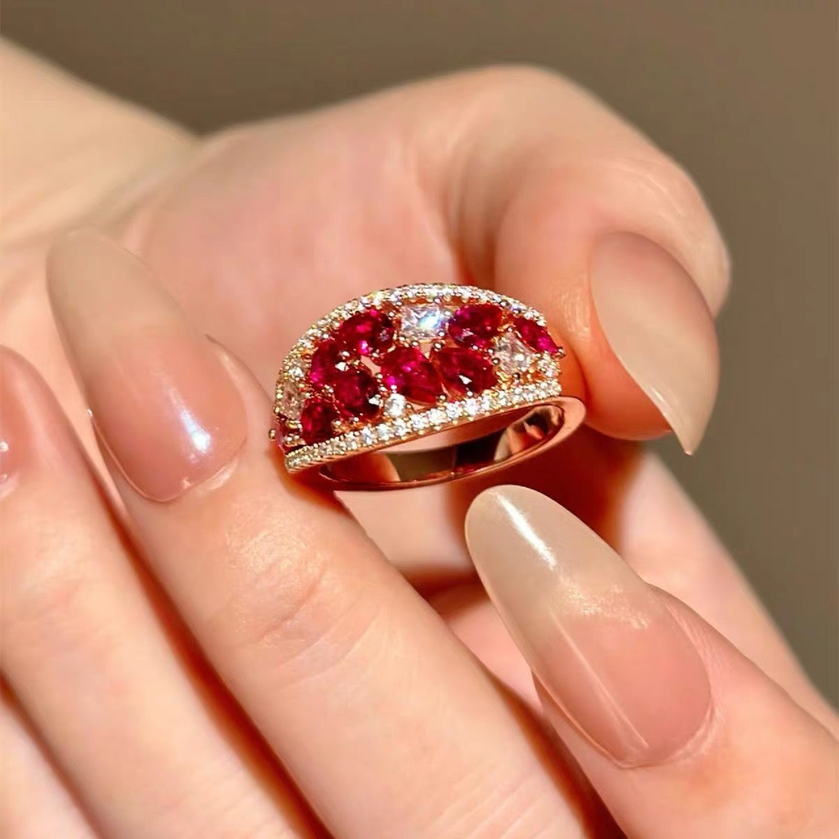 Pomegranate bubble red corundum ring