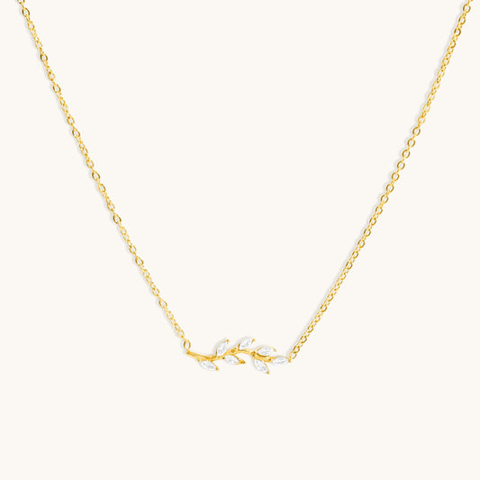 Lily Necklace - 18k Gold Plated
