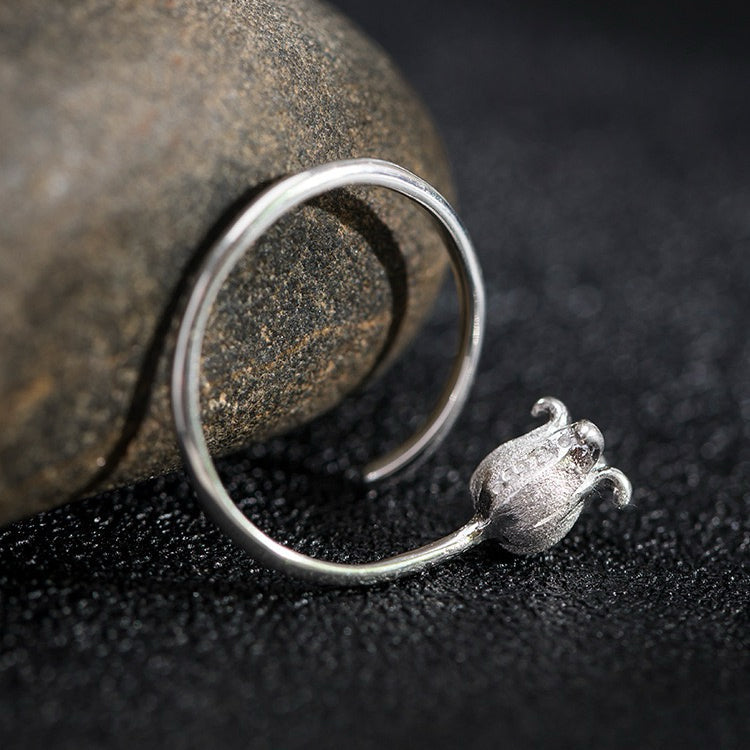 Elegant Silver Tulip Ring