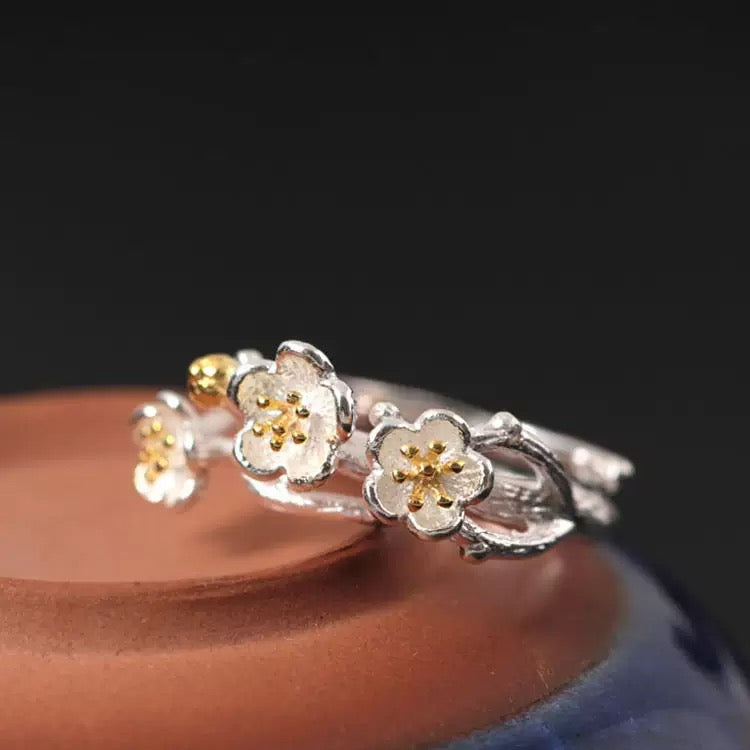 Exquisite Silver Plum Blossom Ring