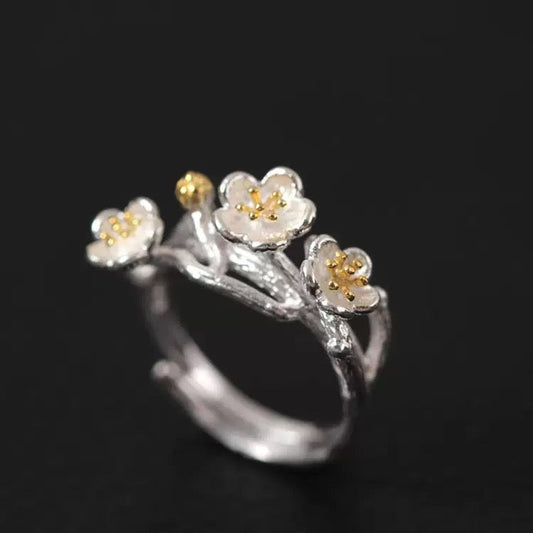 Exquisite Silver Plum Blossom Ring