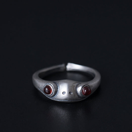 Crimson Gaze Ring: A Whimsical Statement