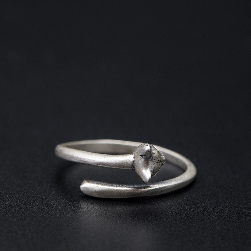 Mystic Cat Ring: A Touch of Whimsy