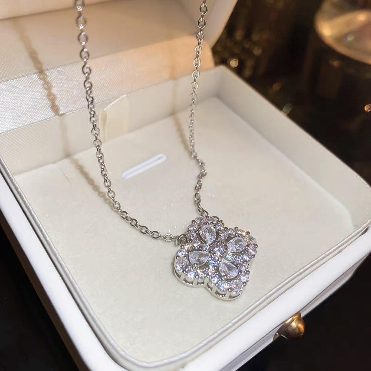 HANA GARDEN NECKLACE