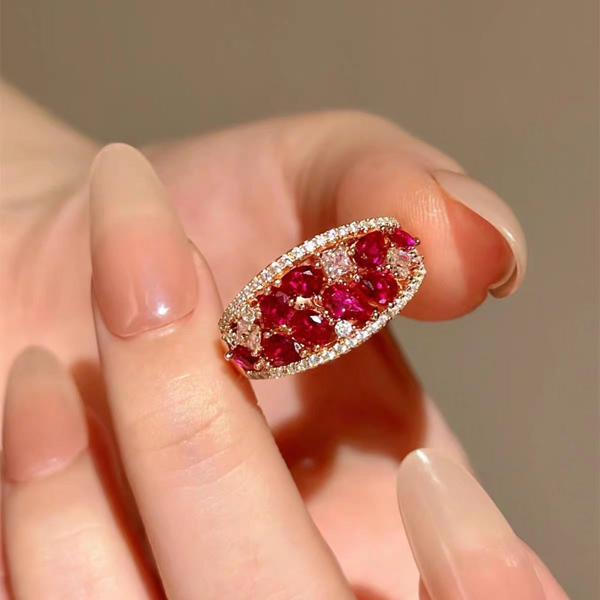 Pomegranate bubble red corundum ring